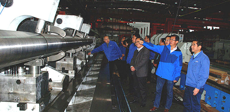 省政府質(zhì)量獎評審組對星火機床公司進行復(fù)評現(xiàn)場評審