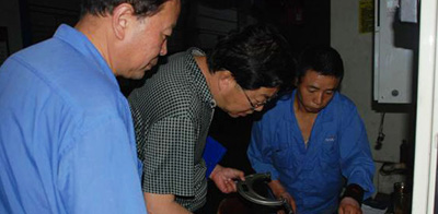 星火機(jī)床公司 “三標(biāo)”體系通過(guò)監(jiān)督審核 星火機(jī)床公司 “三標(biāo)”體系通過(guò)監(jiān)督審核