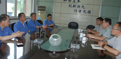 海林中科公司董事長(zhǎng)何克鴻一行來(lái)星火機(jī)床公司交流 海林中科公司董事長(zhǎng)何克鴻一行來(lái)星火機(jī)床公司交流