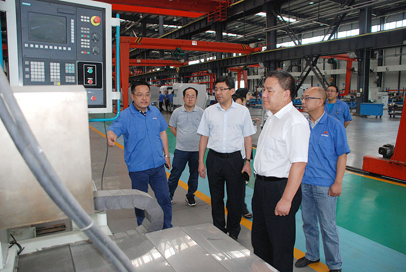 甘肅省發(fā)改委 國(guó)資委有關(guān)領(lǐng)導(dǎo)來星火機(jī)床公司調(diào)研