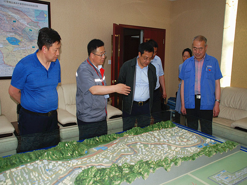 星火機床集團(tuán)公司領(lǐng)導(dǎo)參觀考察中車蘭州機車公司