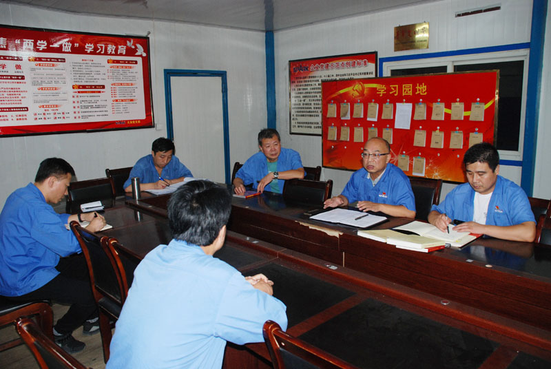 星火機(jī)床公司黨委檢查督導(dǎo)基層支部“不忘初心 牢記使命”主題教育工作