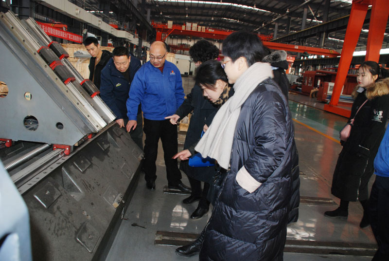 天水市委黨校領(lǐng)導(dǎo)來(lái)星火機(jī)床公司調(diào)研黨建工作