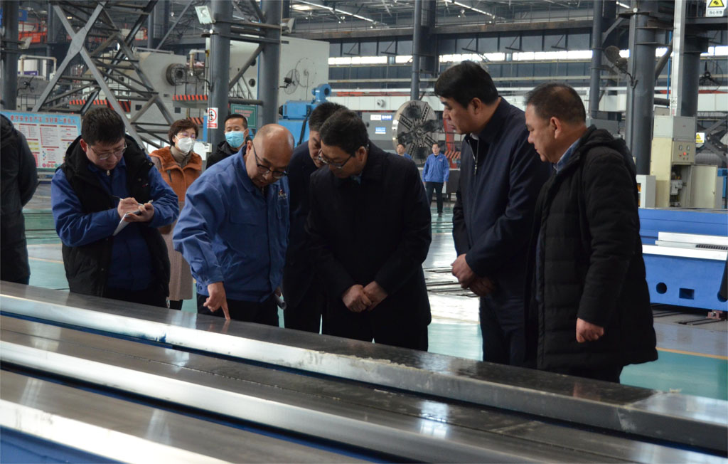 甘肅省科協(xié)黨組書記包俊宗來星火機(jī)床公司調(diào)研