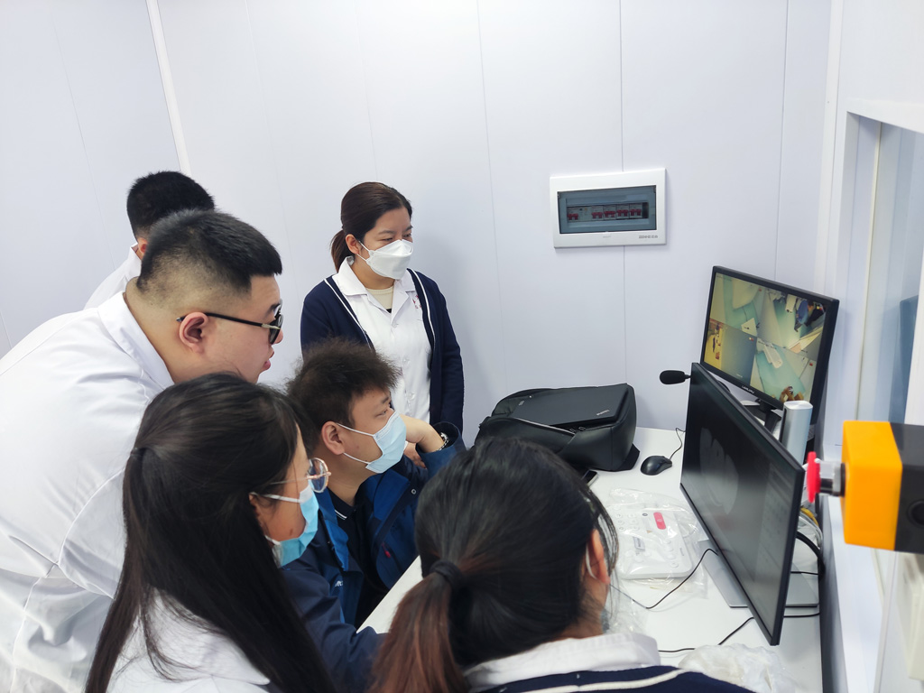 星火醫(yī)院新購置的高端掃描CT機(jī)投入使用 星火醫(yī)院新購置的高端掃描CT機(jī)投入使用