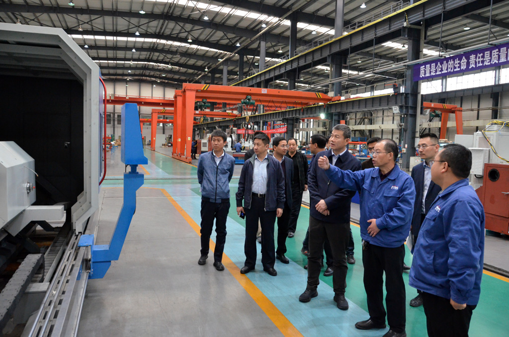 甘肅科技投資集團領(lǐng)導(dǎo)來星火機床公司考察