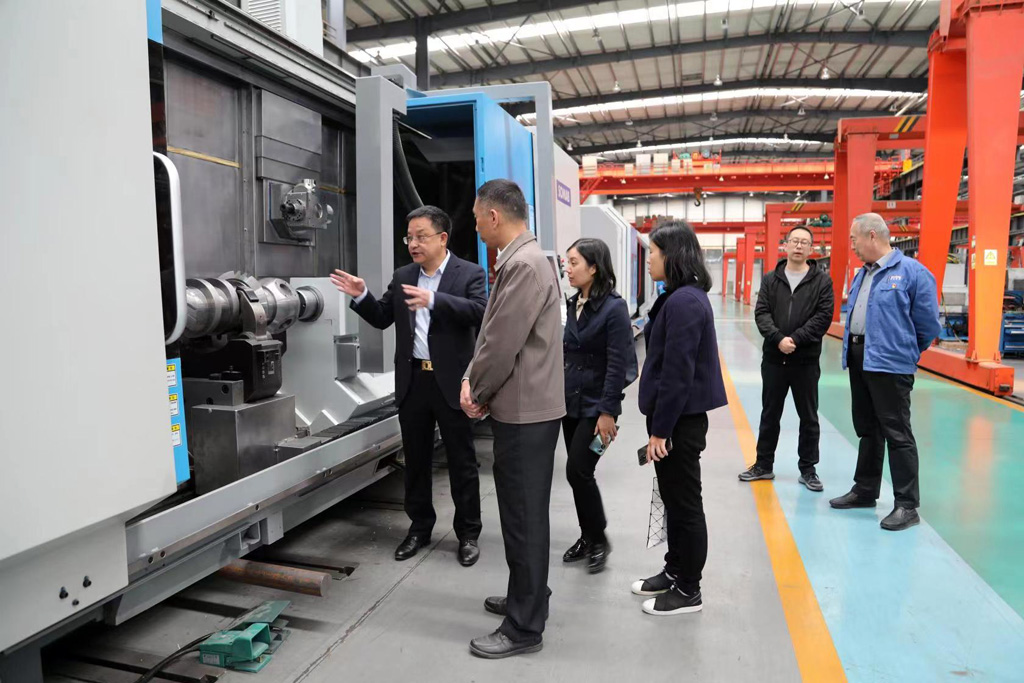 深圳證券交易所領(lǐng)導(dǎo)劉兵來(lái)星火公司考察 深圳證券交易所領(lǐng)導(dǎo)劉兵來(lái)星火公司考察