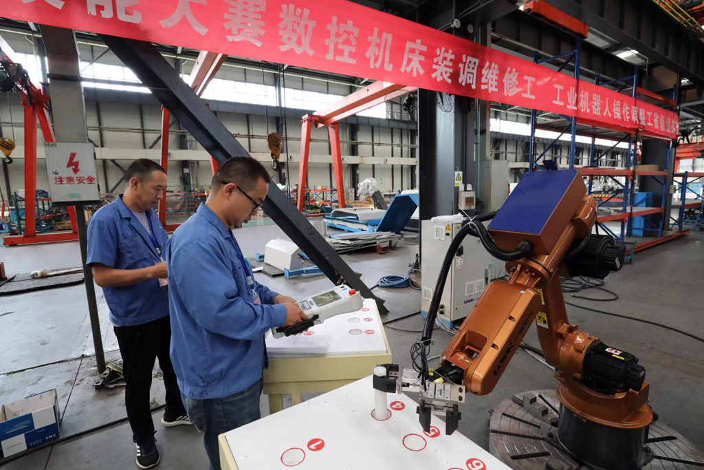 市產(chǎn)業(yè)工人隊(duì)伍建設(shè)改革情況考核 星火機(jī)床公司被評為優(yōu)秀