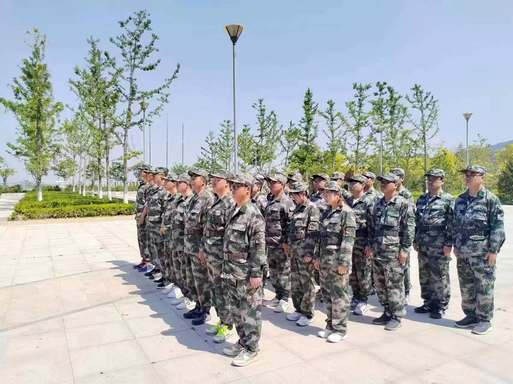 星火機床公司職工參加2023年度天水市民兵應(yīng)急營集訓(xùn) 星火機床公司職工參加2023年度天水市民兵應(yīng)急營集訓(xùn)