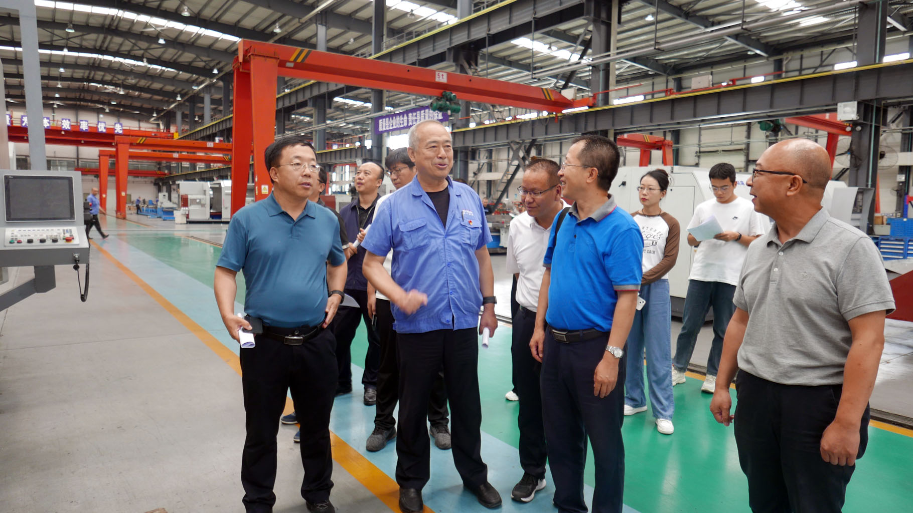 葫蘆島市考察組到星火機(jī)床公司參觀考察