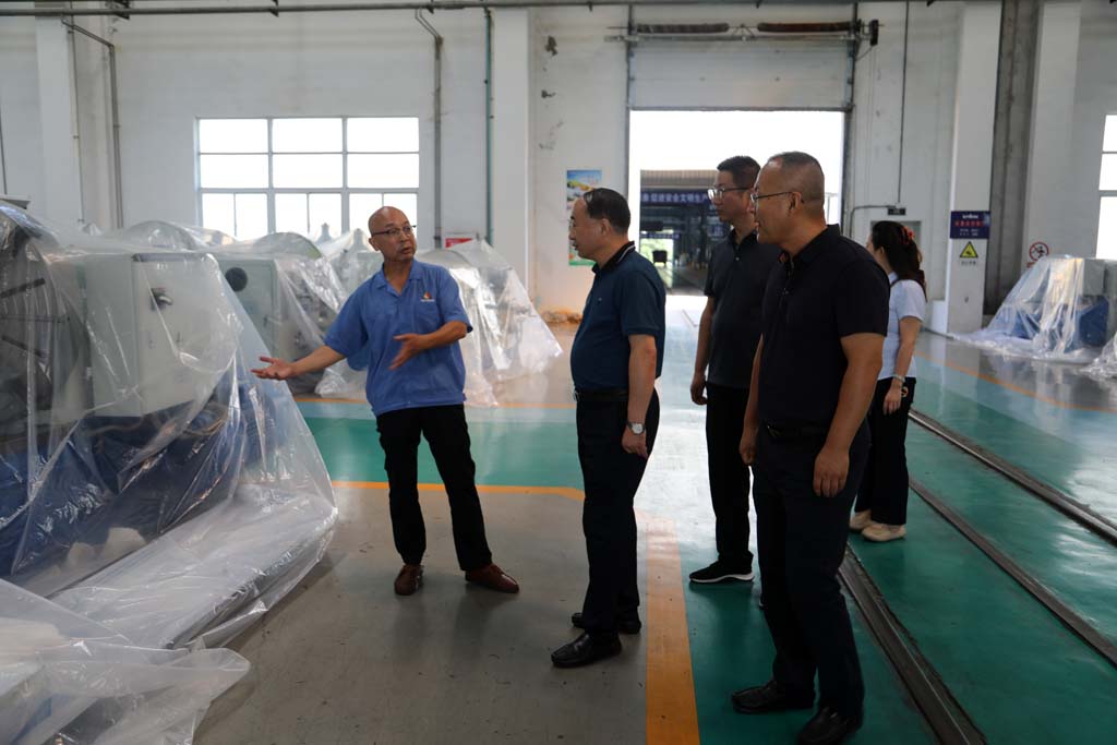 甘肅省國(guó)投領(lǐng)導(dǎo)王永生一行來(lái)星火機(jī)床公司調(diào)研