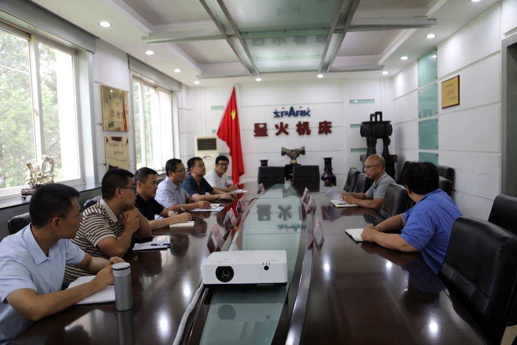 蘭州交通大學(xué)機(jī)電工程學(xué)院石慧榮一行來(lái)甘肅星火公司訪問(wèn)交流