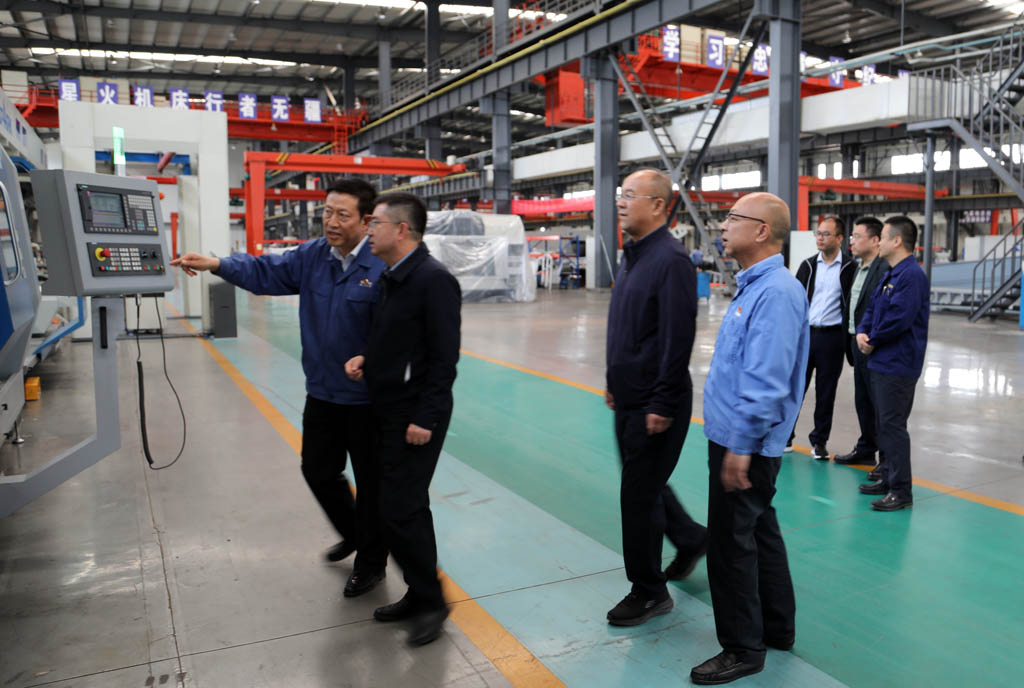 甘肅省國(guó)資委領(lǐng)導(dǎo)蒞臨星火數(shù)控調(diào)研指導(dǎo)