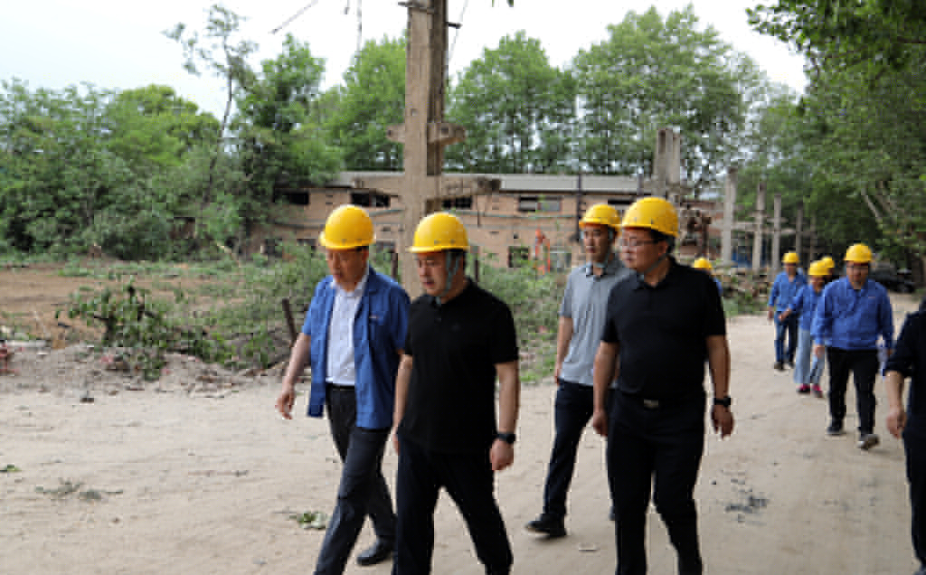 麥積區(qū)委書記趙虎生來星火數(shù)控公司督查包抓重點(diǎn)項(xiàng)目建設(shè)進(jìn)展