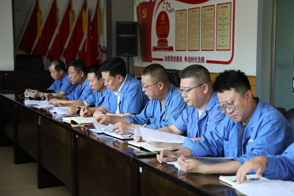 強(qiáng)化責(zé)任意識 筑牢安全防線 甘肅星火智能數(shù)控機(jī)床有限公司“安全生產(chǎn)月”活動(dòng)啟動(dòng)