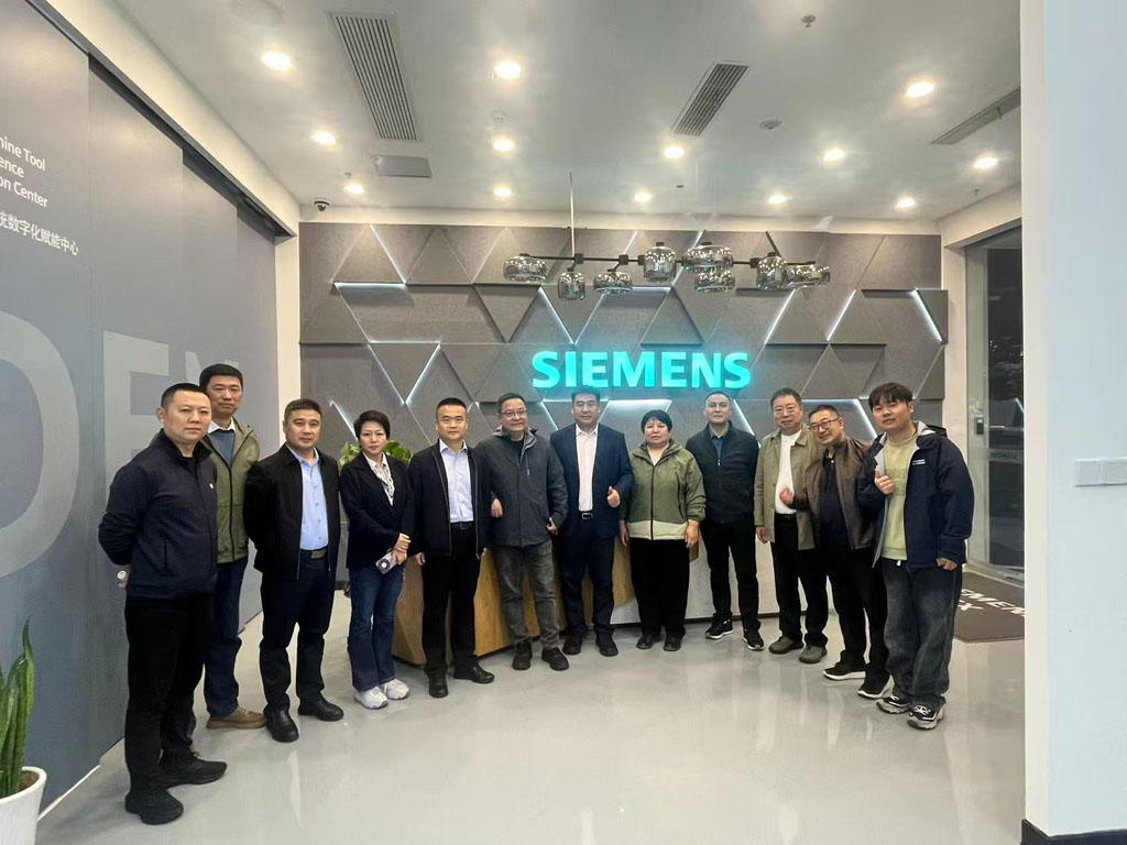 以“他山之石”鍛造發(fā)展新引擎：星火數(shù)控赴寧滬開展高端對標(biāo)，擘畫數(shù)字化轉(zhuǎn)型新藍圖