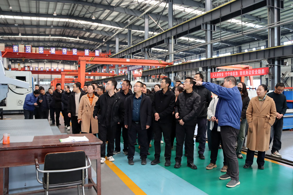 天水市市委組織部、市委黨校組織年輕干部來星火數(shù)控公司開展參觀學(xué)習(xí)活動