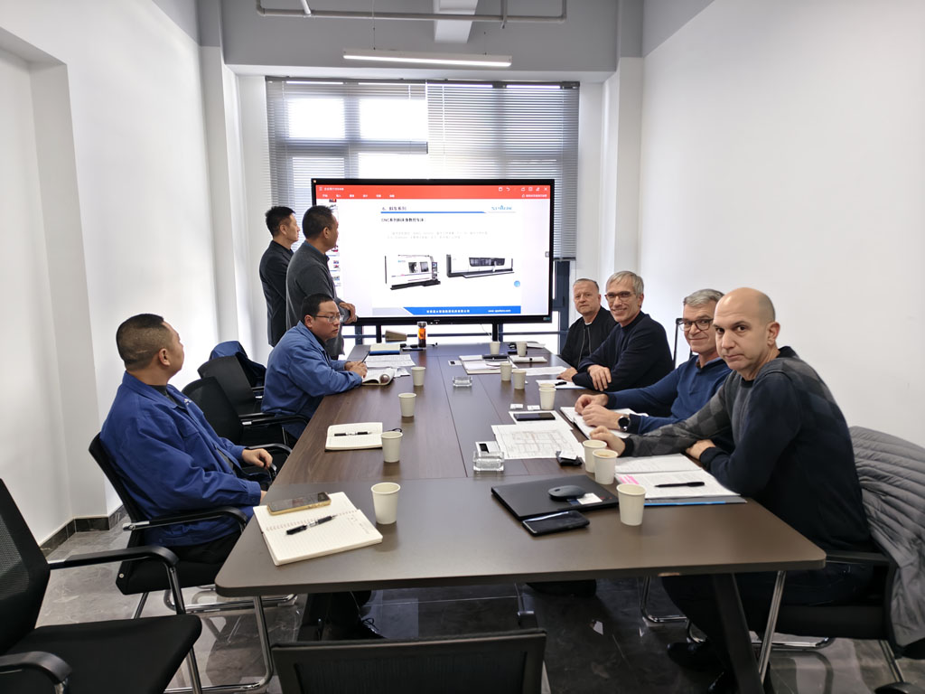 德國(guó)客戶一行到訪星火數(shù)控共商合作 共謀發(fā)展